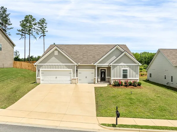 2106 Forrest Cv, Waverly, AL 36879