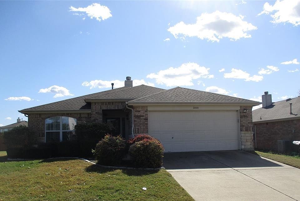 1st image of 3001 Eastwood Dr