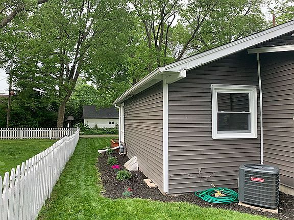 4th image of 633 E Meyer St