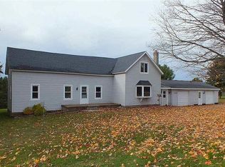 11339 Lord Rd, Charlevoix, MI 49720