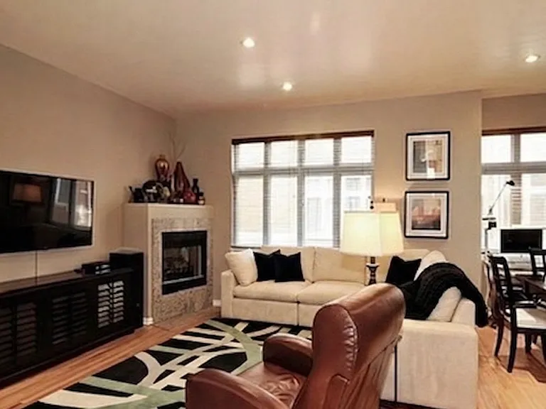 2429 N Clybourn Ave #E — Photo 3