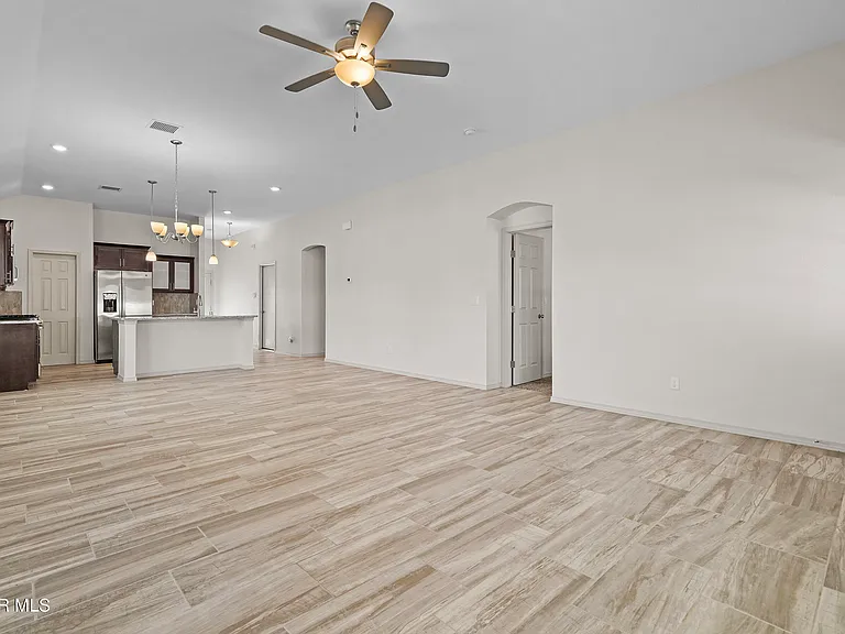 1117 Summer Rain St — Photo 16