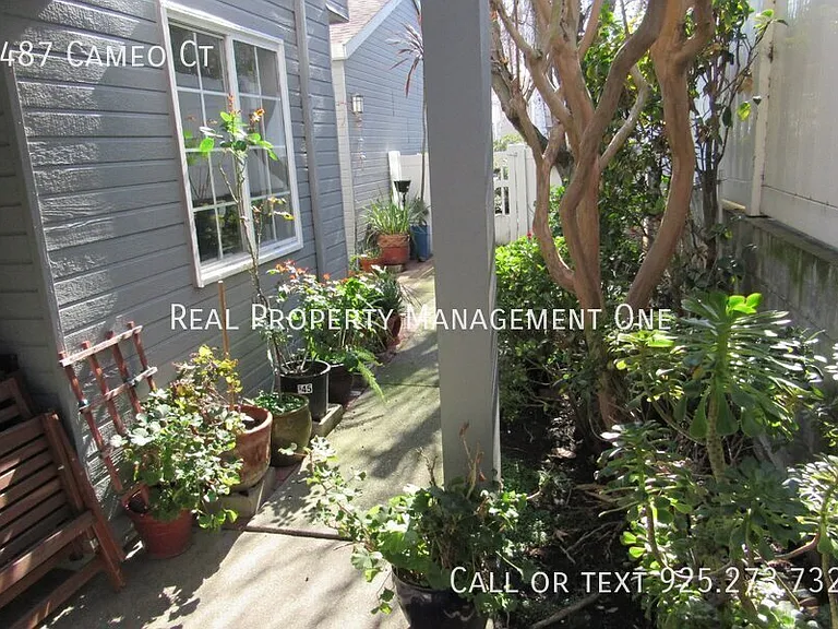 5487 Cameo Ct — Photo 30