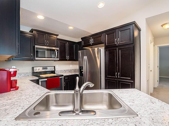 4th image of 7529 Flintshire Dr
