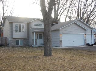 9931 Olive St NW, Coon Rapids, MN 55433