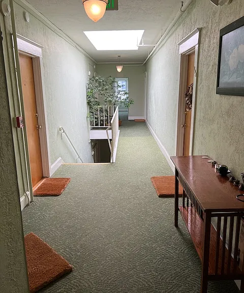 Staten AvenueApartments — Photo 6