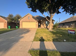 129 Sierra Dr, Waxahachie, TX 75167
