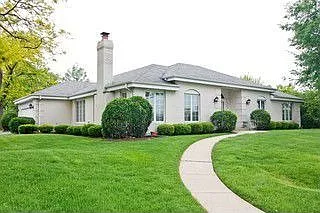 2950 Flossmoor Rd photo 1