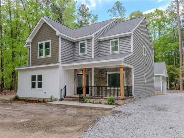 7673 Riverwatch Dr, Gloucester, VA 23061