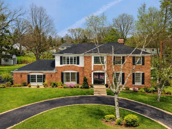 17740 Lisa LANE, Brookfield, WI 53045