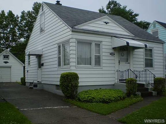2nd image of 388 Victoria Blvd