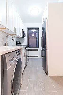 Rented by Bold Marketing | media 7