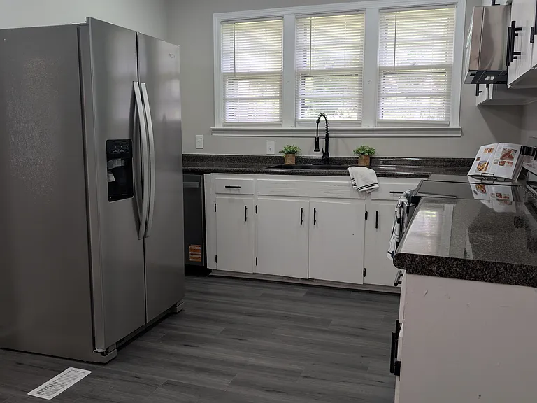 1013 Pinelane Rd — Photo 15
