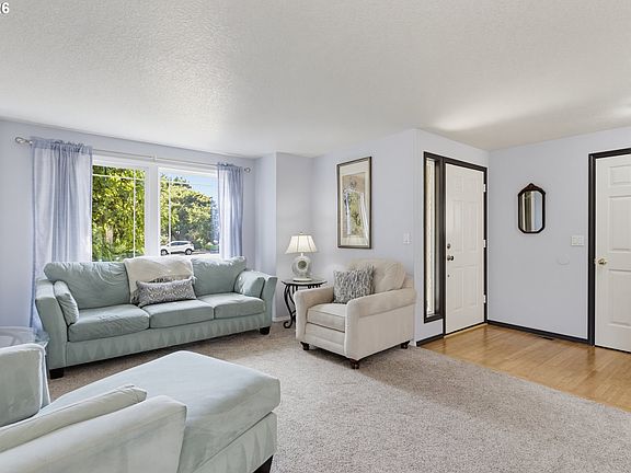 5th image of 307 SE 99th Ct