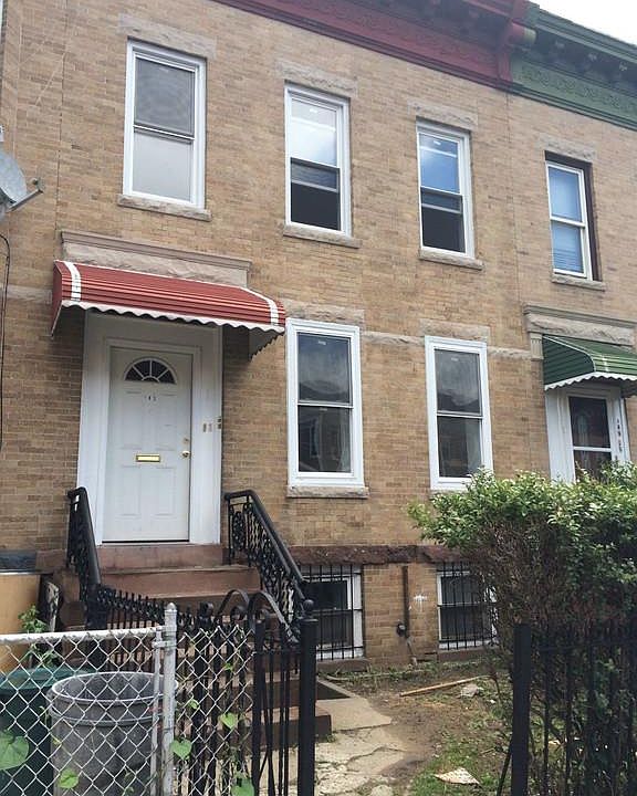 2nd image of 185 E 31st St