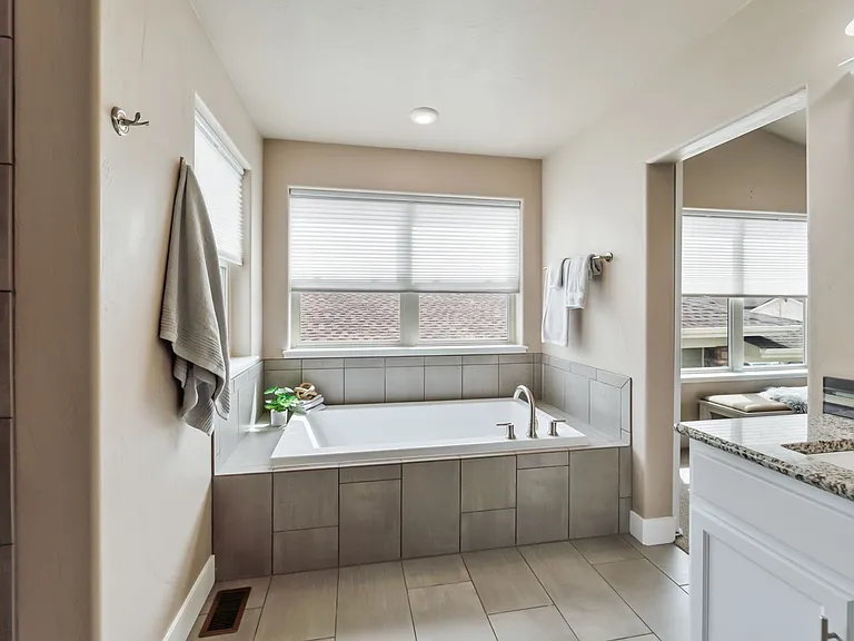1118 Seabiscuit Dr — Photo 40