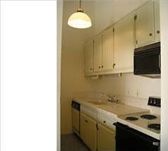 3rd image of 810 Camino Real Unit 204