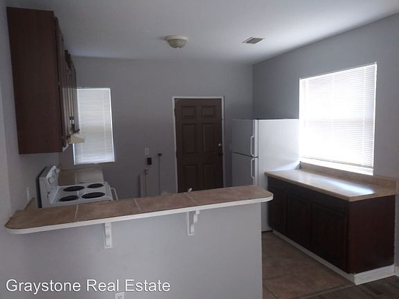 2nd image of 2910 Missouri Ave