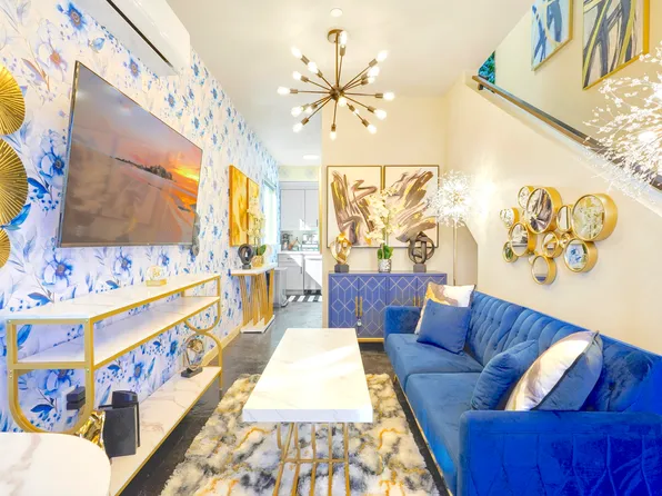 8453 N Langdon Ave, North Hills, CA 91343