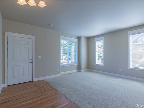 4th image of 1447 Rockcreek Ln SW
