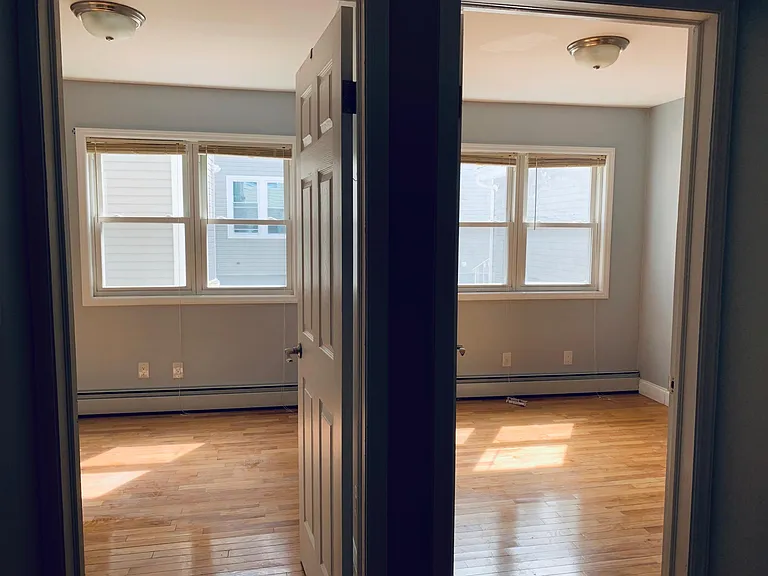 190 Shepherd Ave #1 — Photo 13