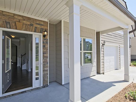 2nd image of 536 Saddletree Dr