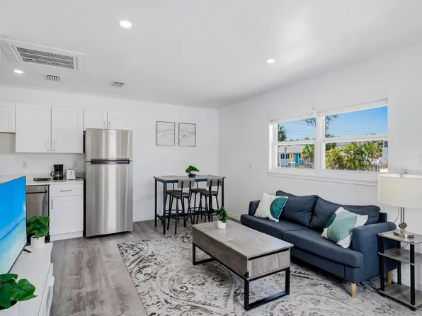 3114 Dupont St S #1, Saint Petersburg, FL 33707