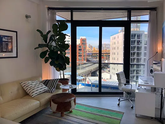 Rented by Compass | media 7