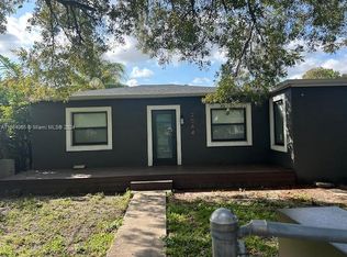 2544 NW 30th St, Miami, FL 33142