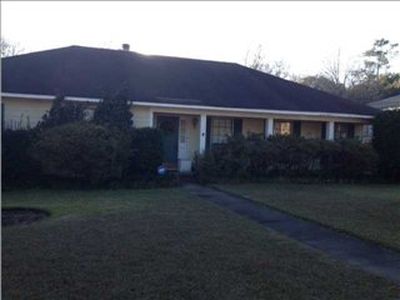 2112 Pine Needle Dr E, Mobile, AL, 36609