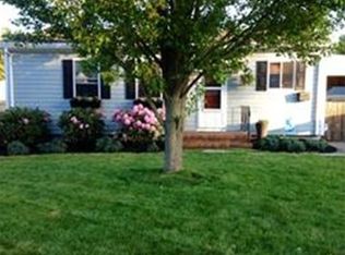 24 Homestead Ave, Acushnet, MA 02743