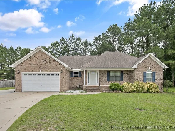 1709 Secretariat Pl, Hope Mills, NC 28348