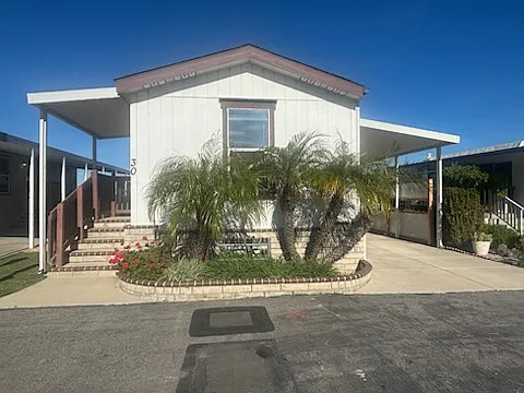 Casa Del Norte Mobile Home Park — Photo 17