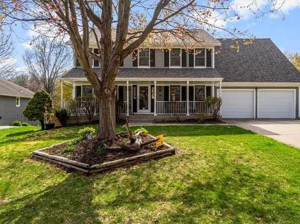 801 NE Jamestown Ct, Blue Springs, MO 64014