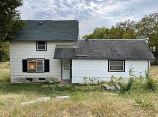 905 Calhoun St, Marysville, KS 66508