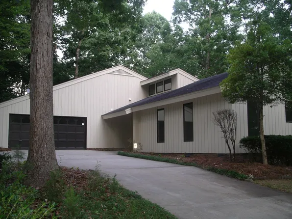 16317 Langston Dr, Charlotte, NC 28278