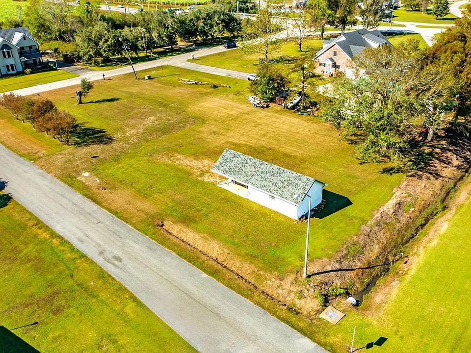 2nd image of 4109 Bayouside Dr