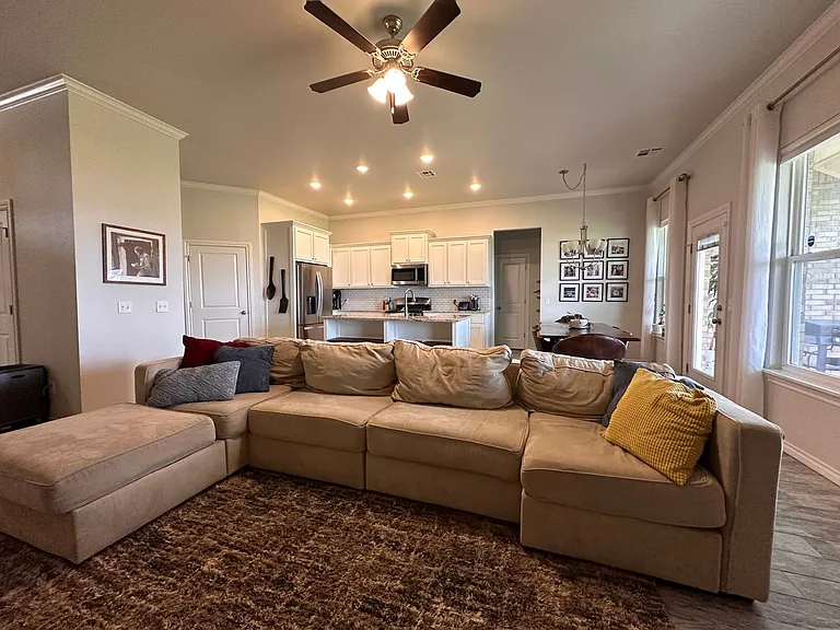 5923 NE Yorktown Ct — Photo 6