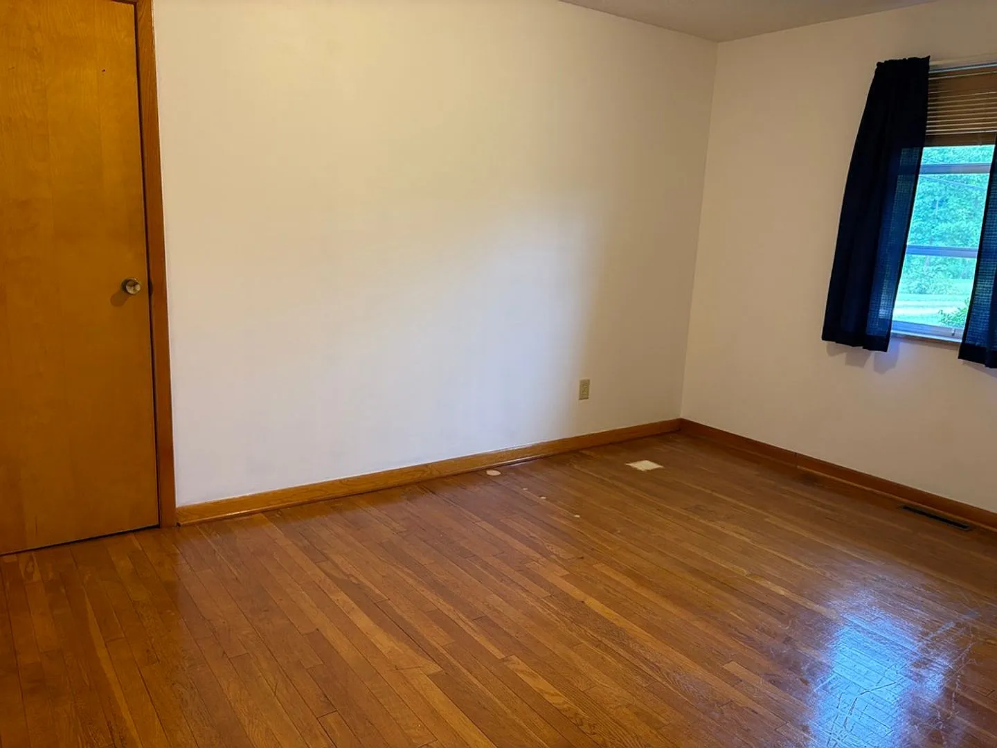 Nice Southside Find — Photo 4