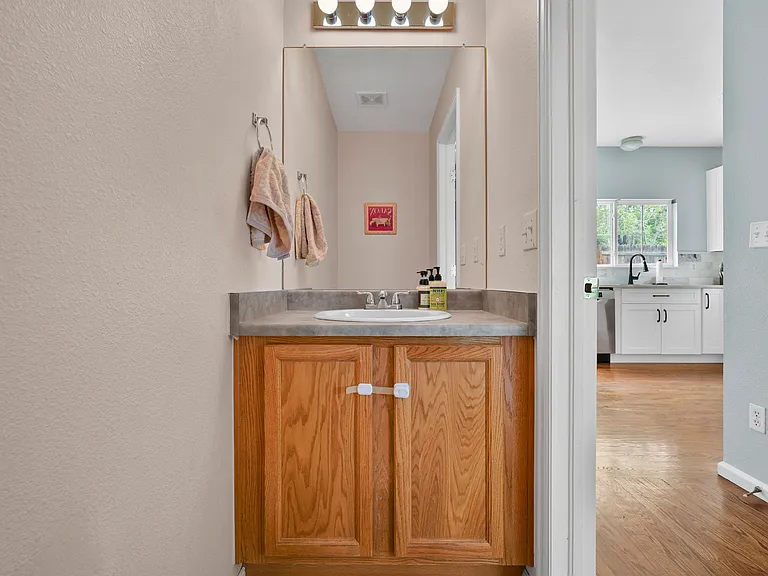 7488 S Norfolk St — Photo 13