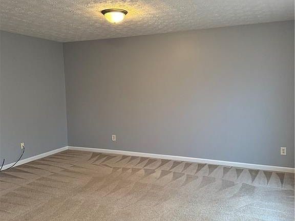 3rd image of 1754 Grove Way