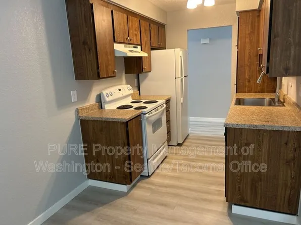 8626 26th Ave SW #A, Seattle, WA 98106