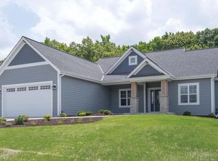 N45W22435 Planetree Trl, Pewaukee, WI 53072