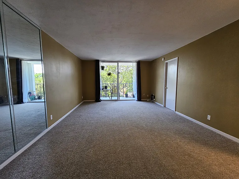 1800 N Andrews Ave #3F — Photo 9