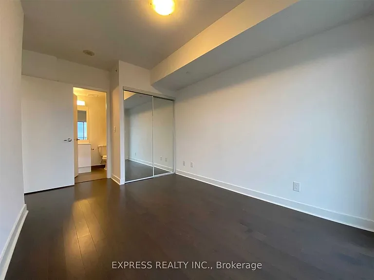 58 Orchard View Blvd #1601 — Photo 13