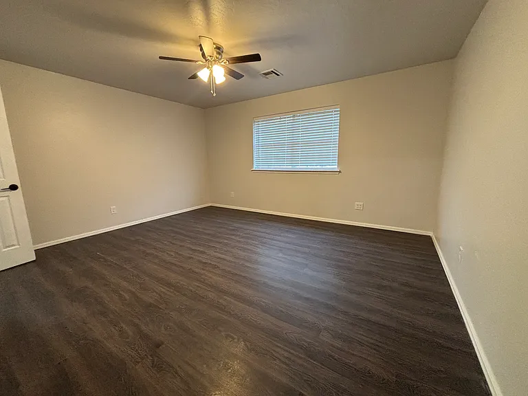 1716 N Fordson Ave — Photo 14
