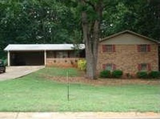 2062 Surrey Trl SE, Conyers, GA 30013