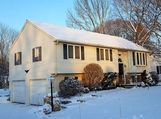 3828 Diamond Hill Rd, Cumberland, RI 02864