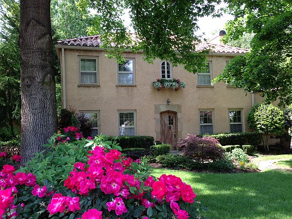 2nd image of 3831 Keowee Ave