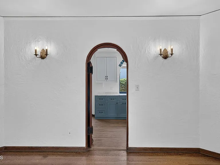550 Old Mill Rd — Photo 24